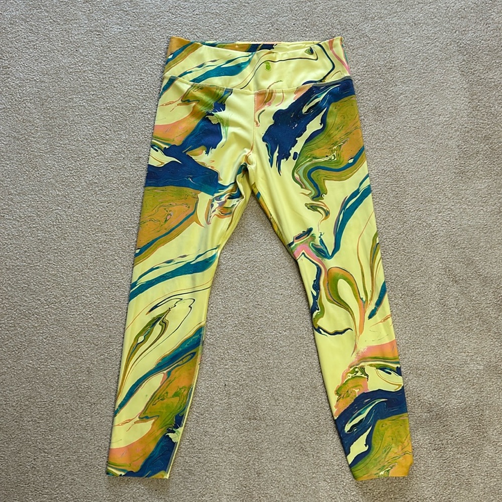 Nike Dry Fit Leggings 
Size large
